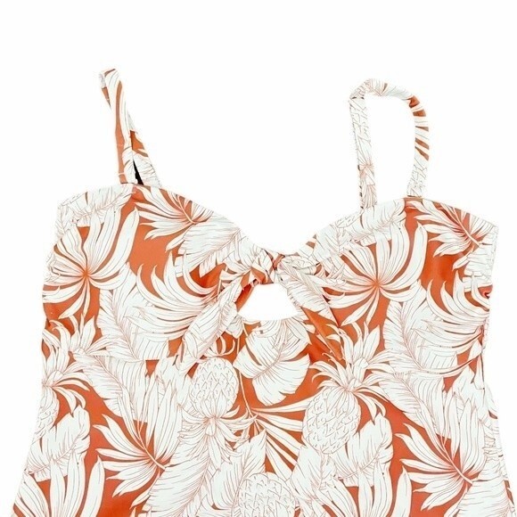 NWT Old Navy Tie-Front One-Piece Swimsuit Pineapple Hibiscus Print Plus Size 2X - Picture 4 of 16